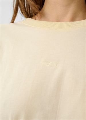 Tamu tee Frozen Dew Gestuz 